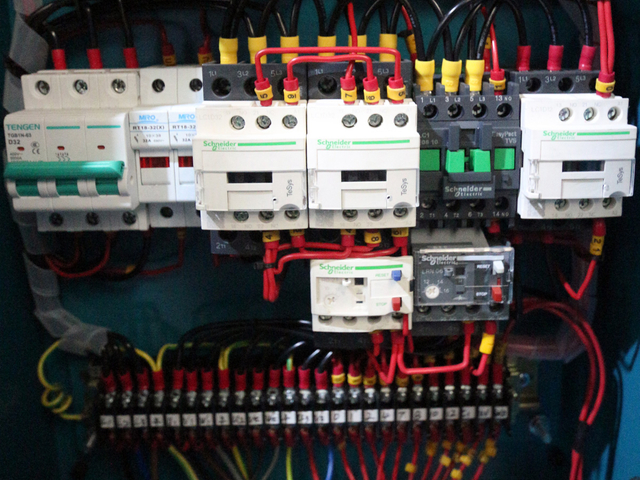 3 штамповочная машина для холодной штамповки